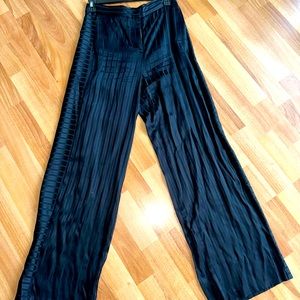 Aritzia Wilfred Straight Leg “silk” dress Pants Black Size 2